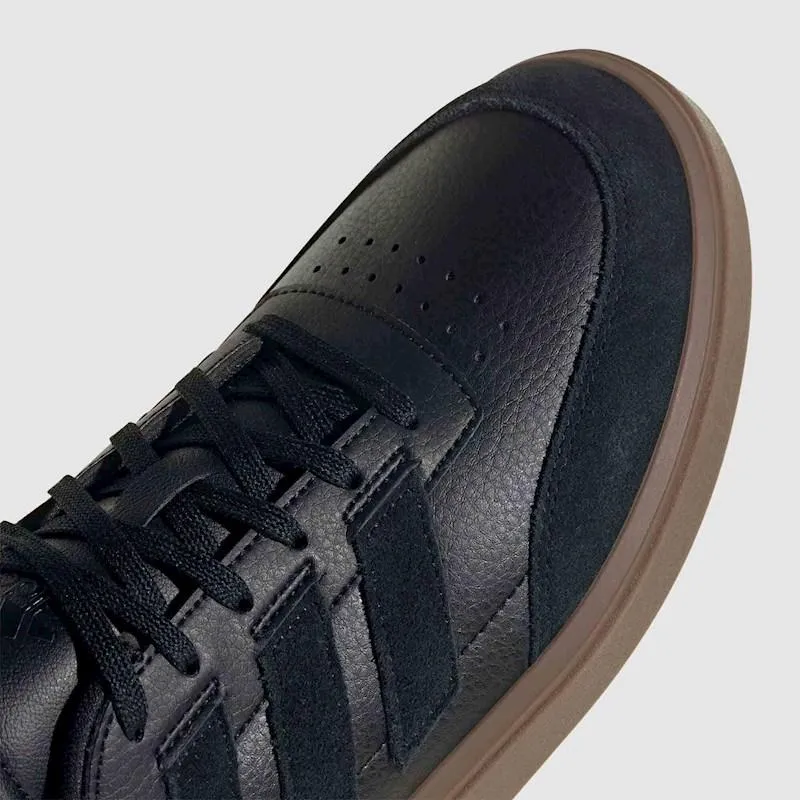 ADIDAS COURTBLOCK - BLACK