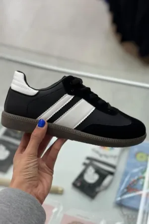 BLACK WHITE FLAT LACE UP SNEAKERS TRAINERS