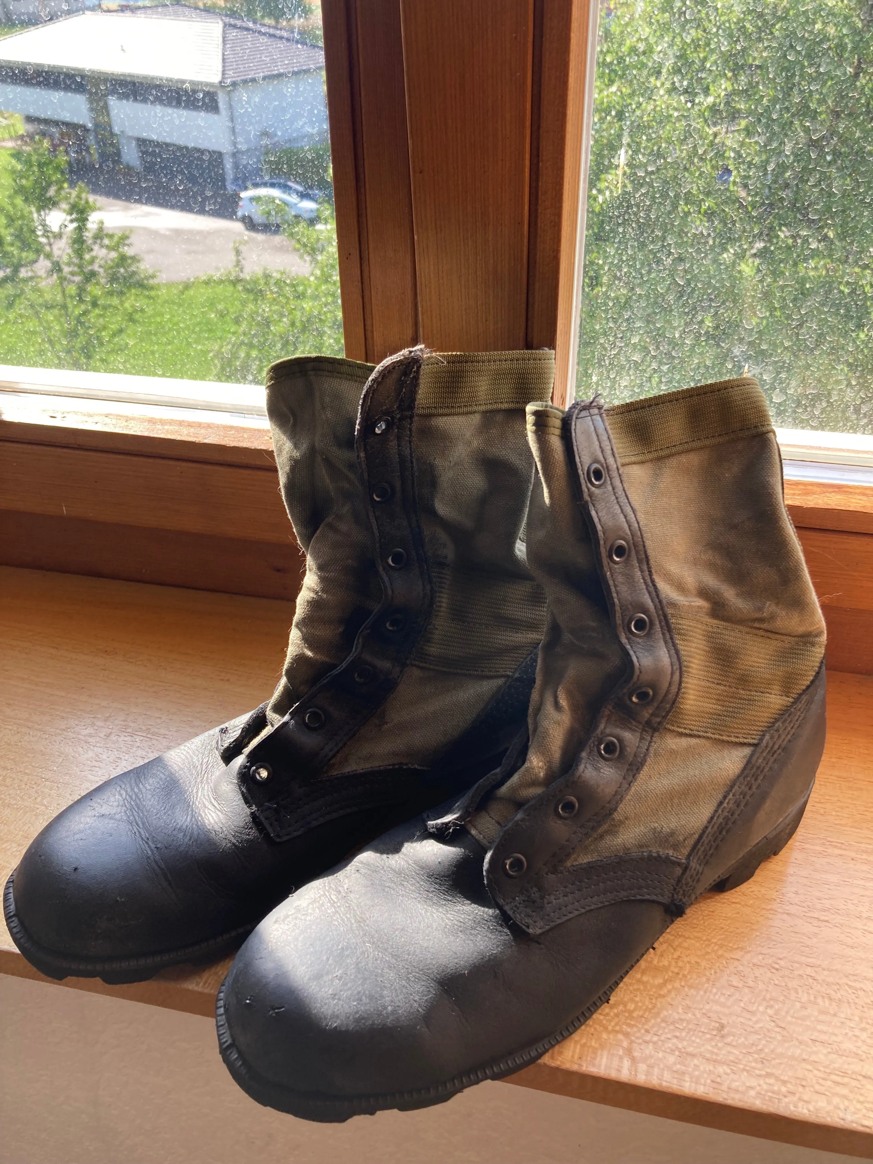 Footwear, Altama US Army Issue Jungle Boots Size 10R Used