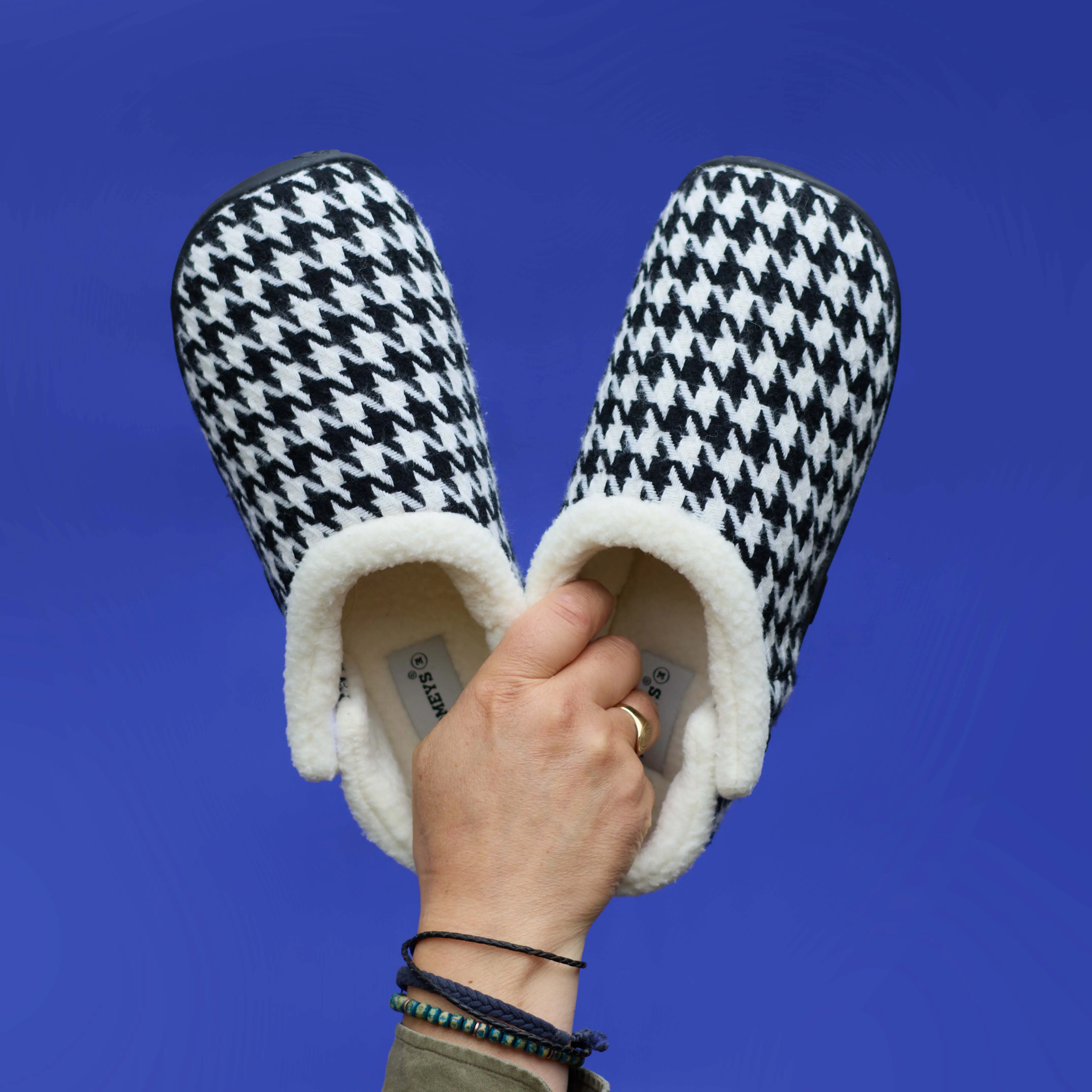 Freeze - Black & White Dogtooth Men's Slippers