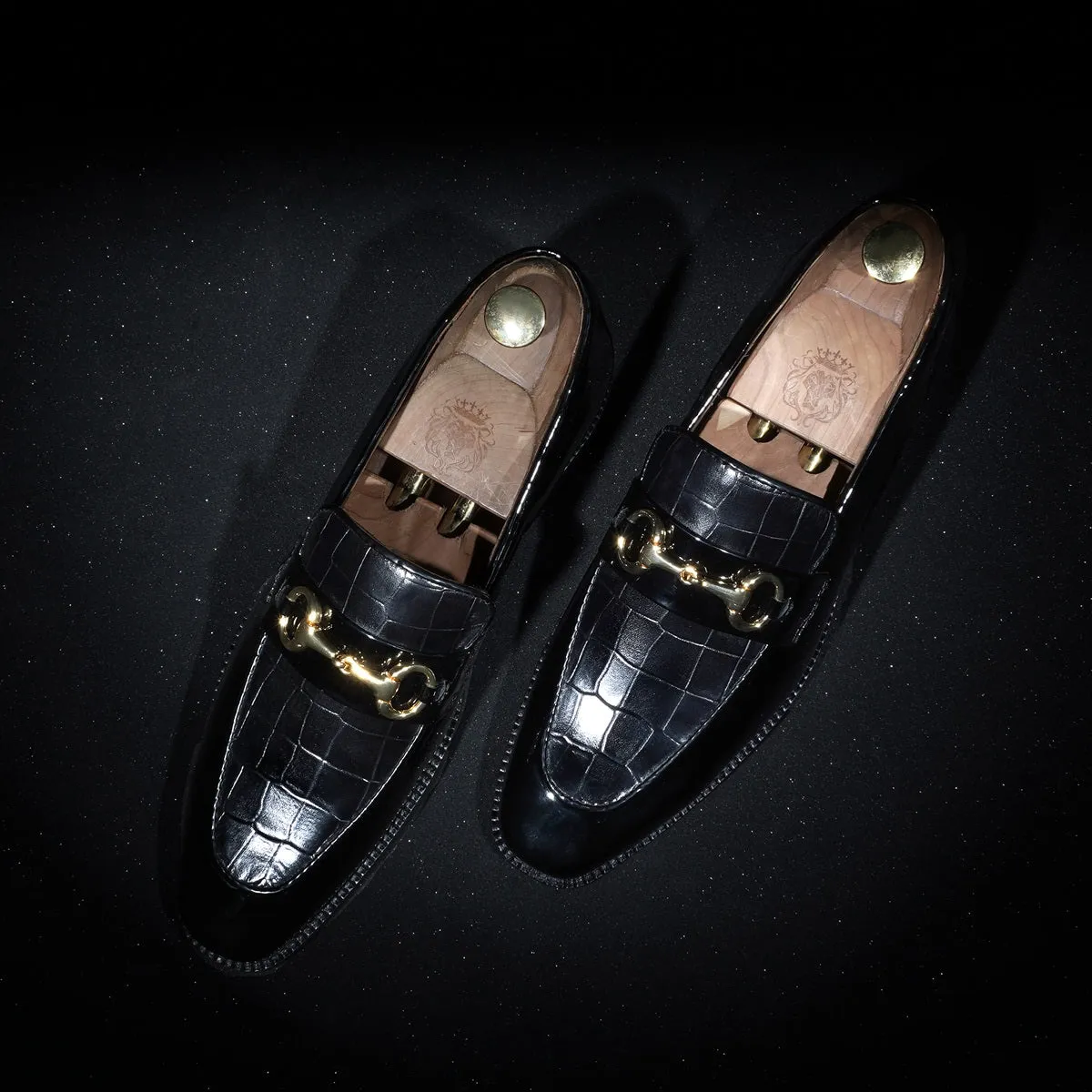 Horse-Bit Buckle Detailing Loafer with Black Patent & Deep Cut Leather