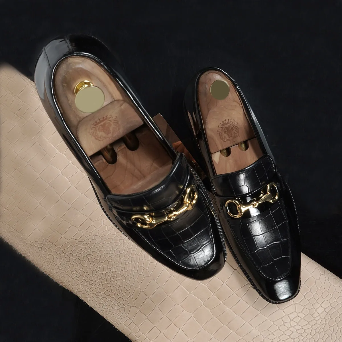 Horse-Bit Buckle Detailing Loafer with Black Patent & Deep Cut Leather