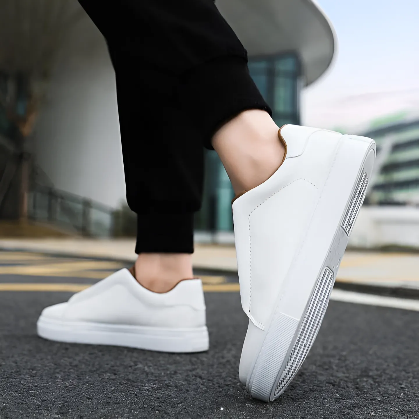 Ivyshape | Classic and Stylish Sneaker