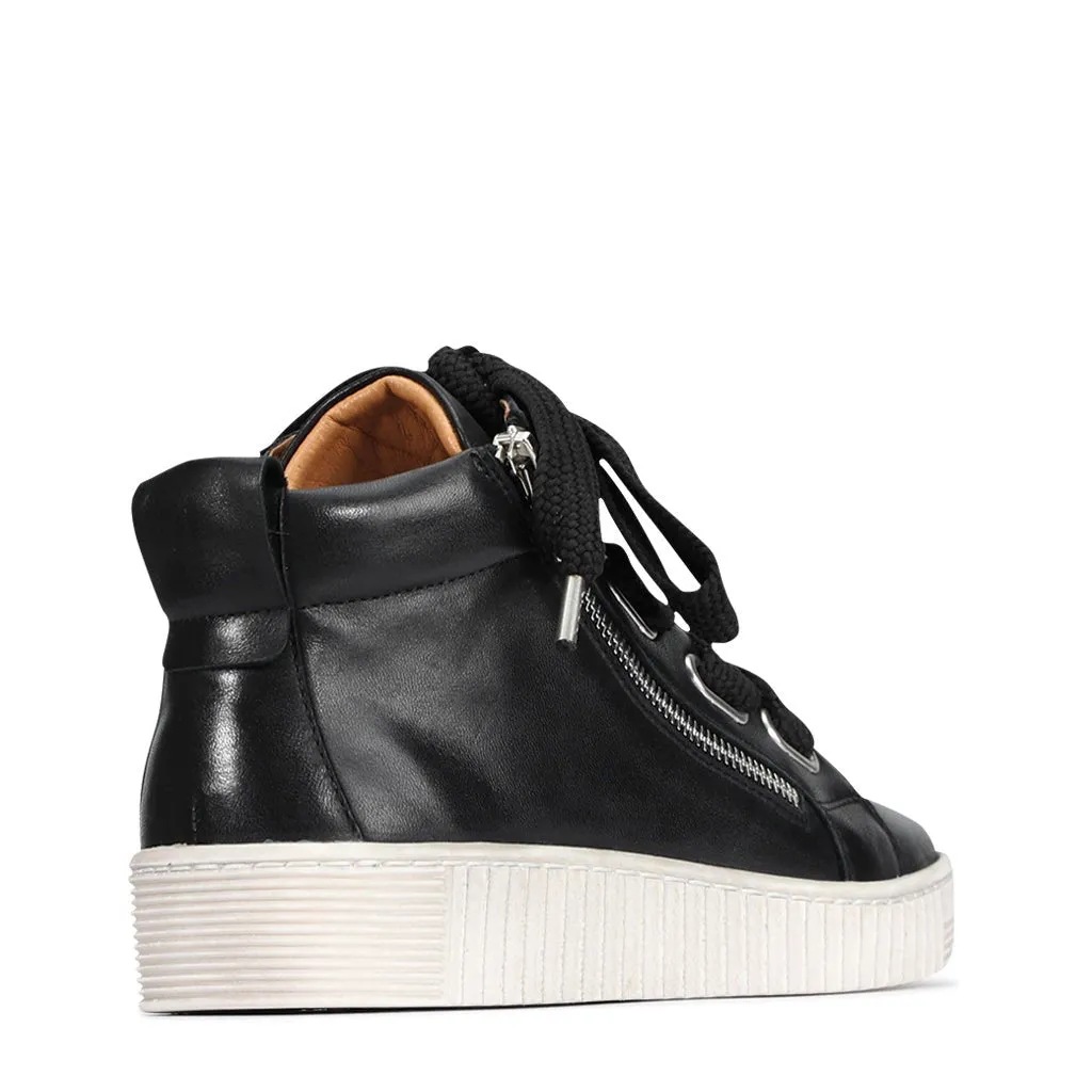 JOYOUS ARCHIVE LEATHER ZIP SNEAKER