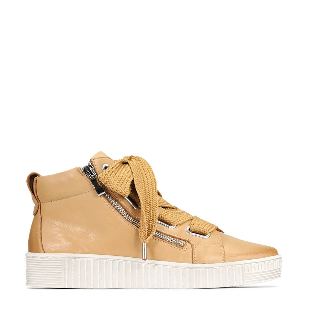 JOYOUS ARCHIVE LEATHER ZIP SNEAKER