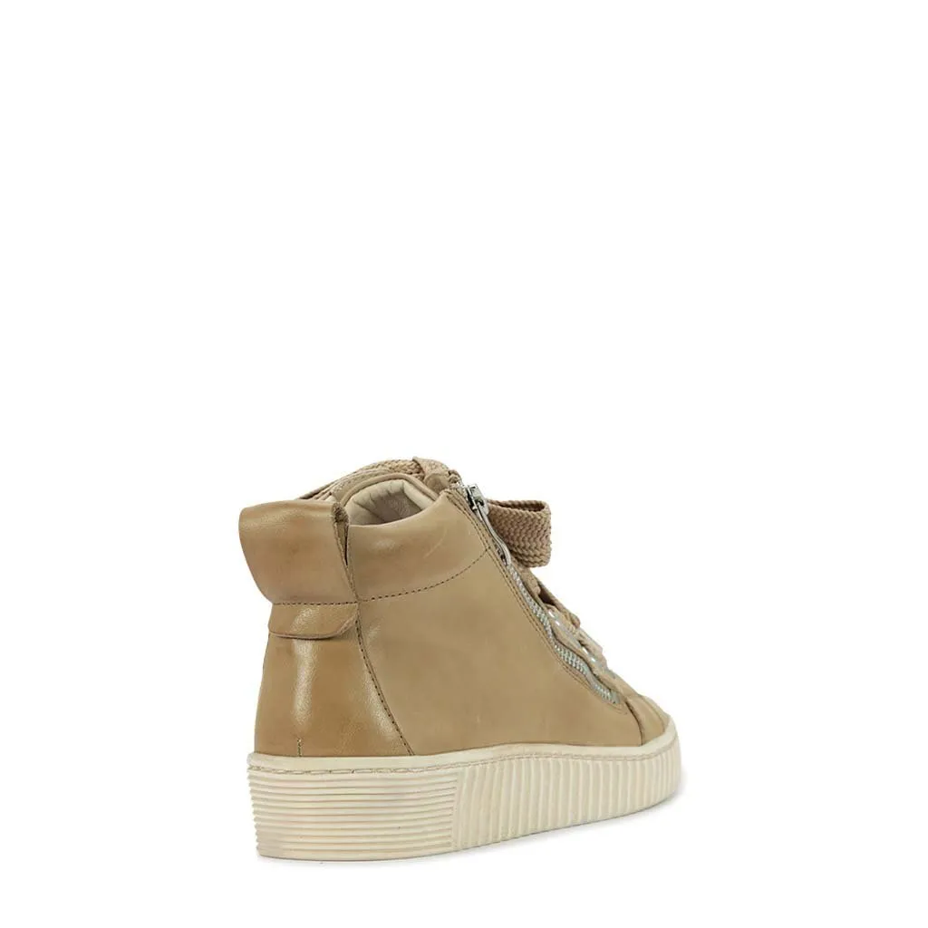 JOYOUS ARCHIVE LEATHER ZIP SNEAKER