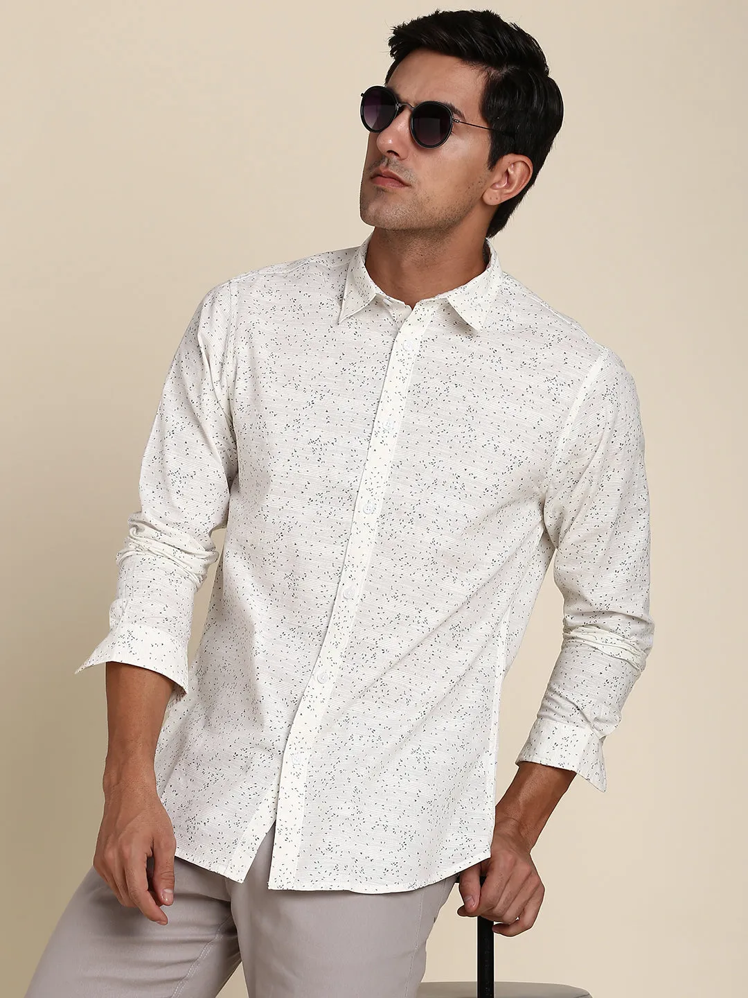 Men's Comfortable And Stylish Off White Casual Shirt