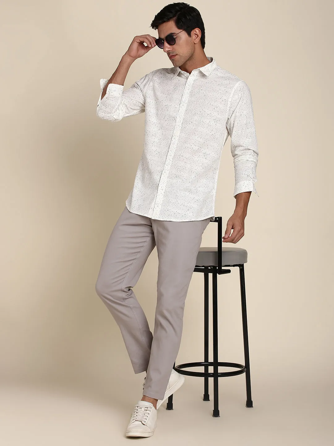 Men's Comfortable And Stylish Off White Casual Shirt