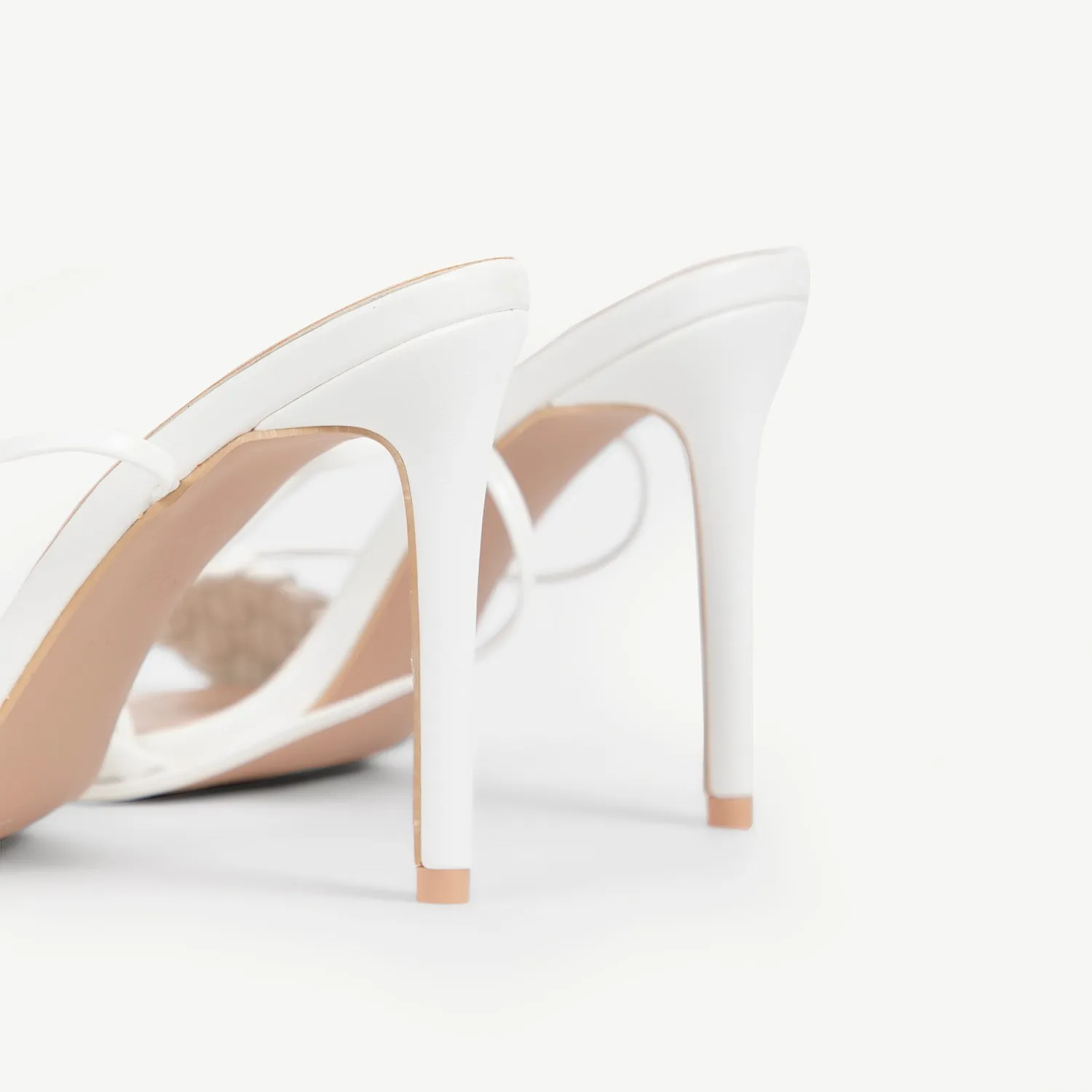 RAID Garry Strappy Heeled Sandal In White