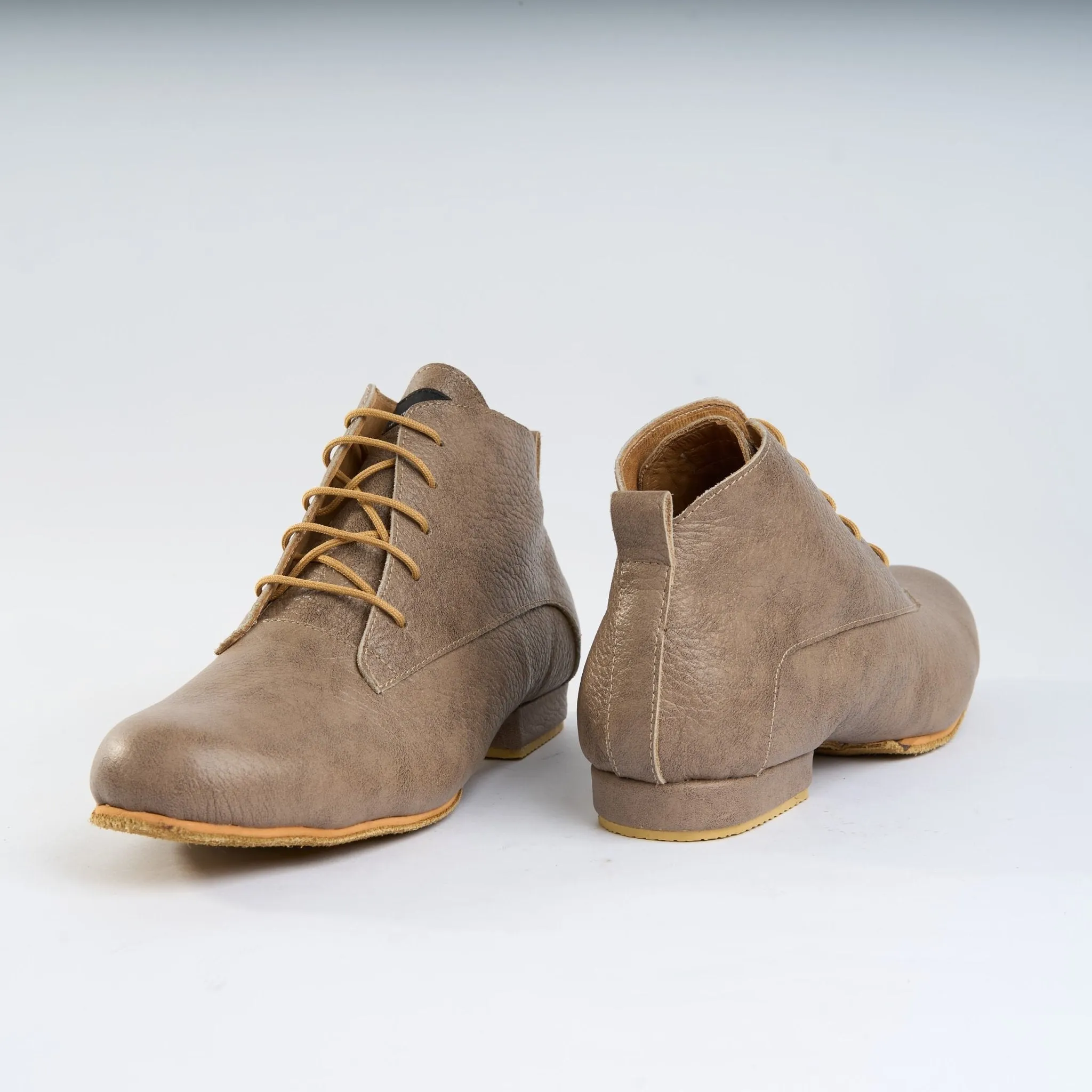 Textured Light Brown - Handmade Tango Trainers - Gonzalo 9520