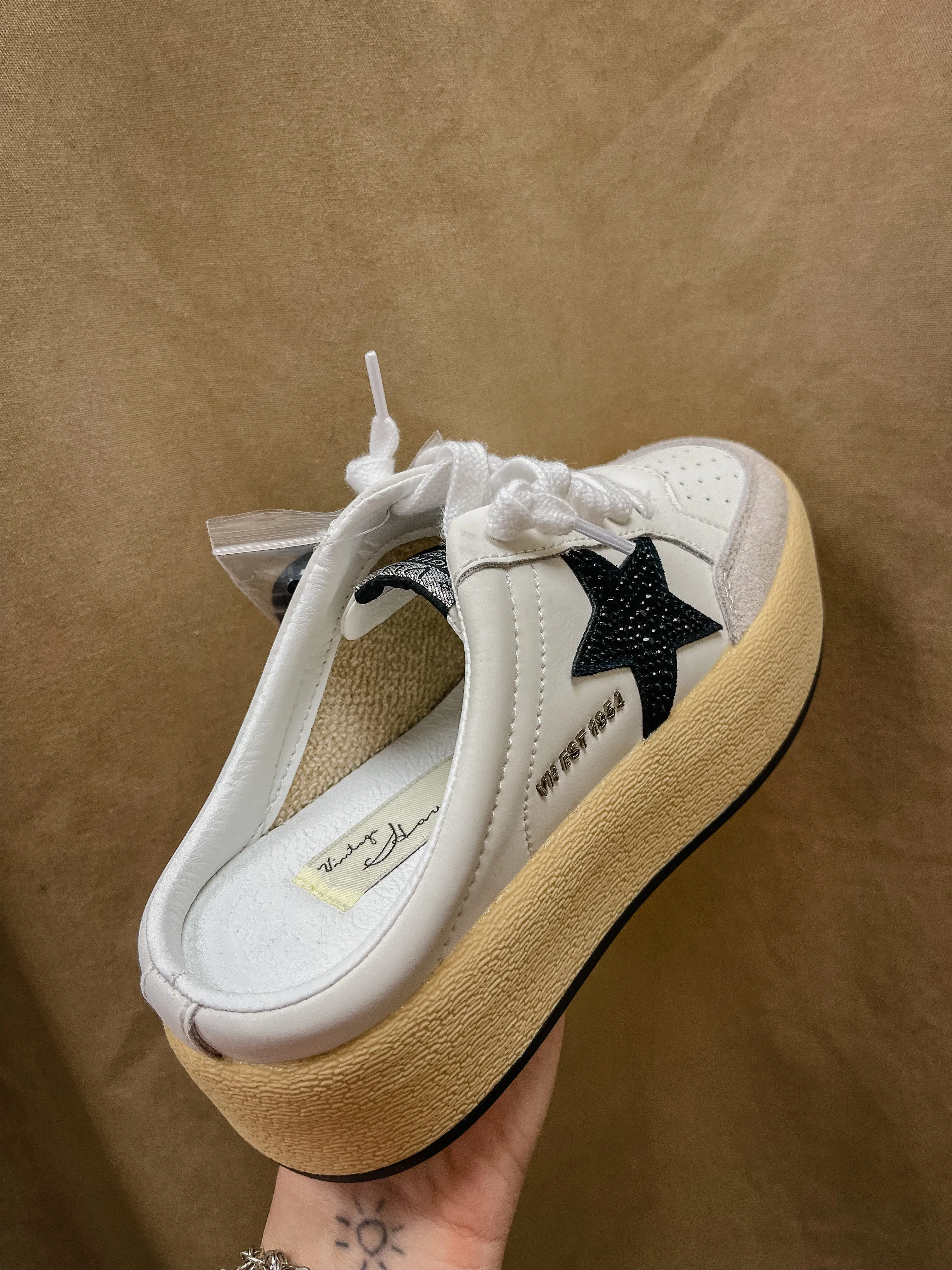 Val 1 Open Back Sneaker